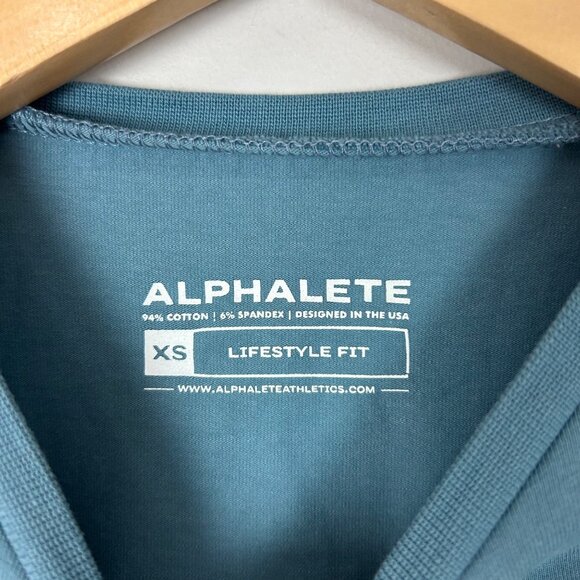 Alphalete Blue Cropped Tee Long Sleeve Active Athleisure Athletic Size XS Women' - Picture 4 of 4